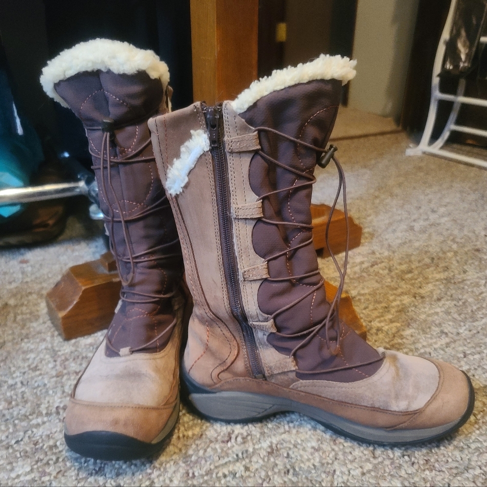 Merrell Brown and Tan Winter Boots with Faux Fur